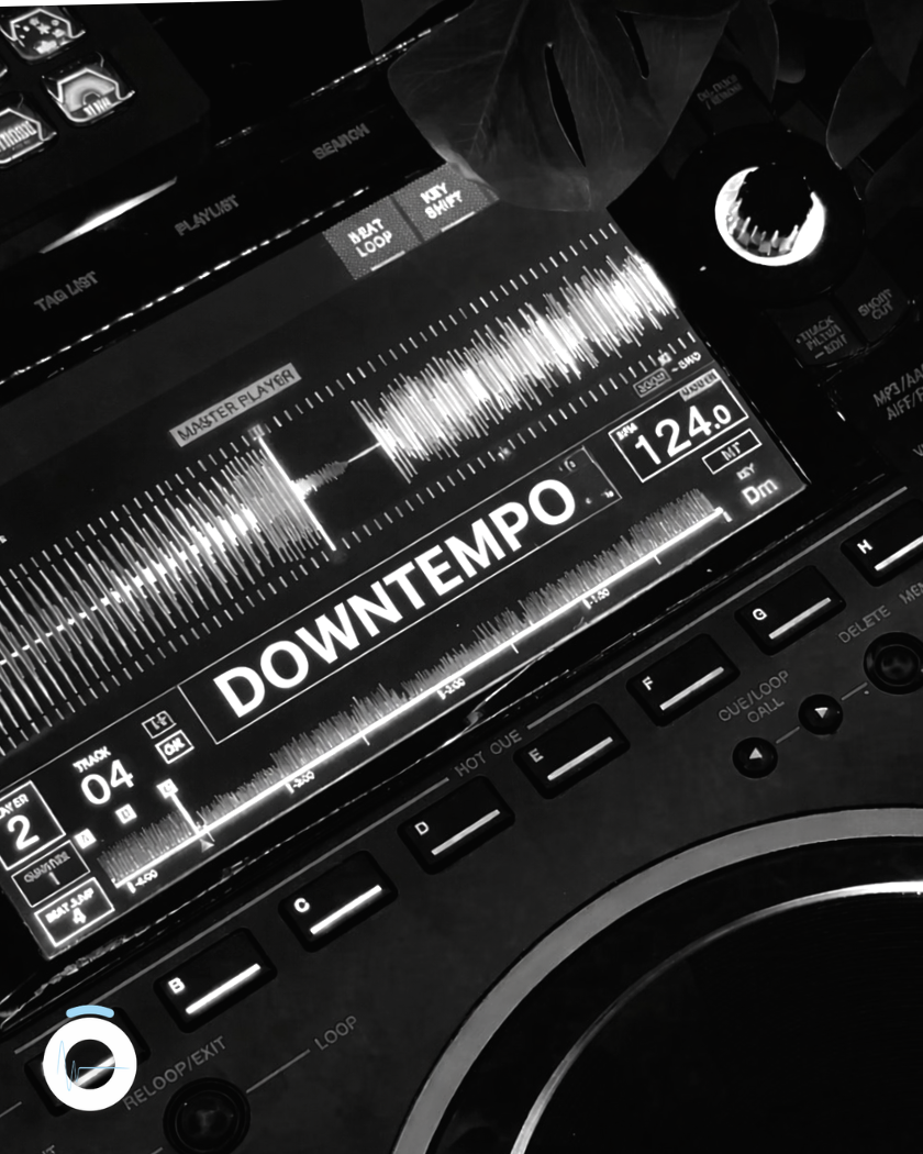 Downtempo - Hilo musical libre de derechos para negocios Playlist de hilo musical sin SGAE: Downtempo - Ondeón
